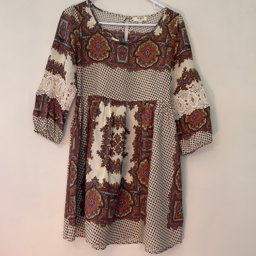 Umgee Cream Boho Paisley Medallion Dress with Lace Trim